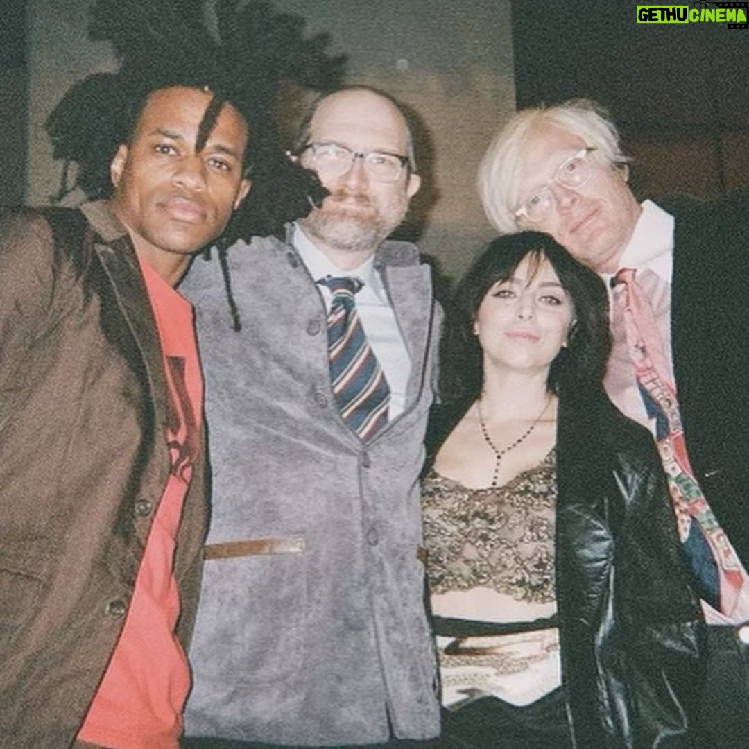 Paul Bettany Instagram - The cast of #TheCollaborationPlay ๐ธ Only 2 weeks left to see this thrilling Broadway premiere about the unlikely partnership between two legendary artists, Andy Warhol and Jean-Michel Basquiat. Tickets: TheCollaborationBroadway.com @mtc_nyc