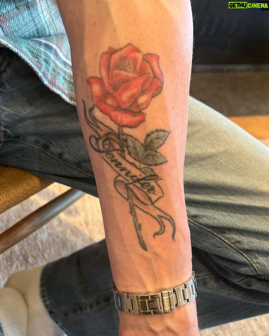 Paul Bettany Instagram - It was amazing to see again this gentleman @paulbettany to bring his old tattoo back to life and add more love on it! ๐น๐โค๏ธ Thank you so much! #familytattoo #tattoo #love #ink #rose #bees #newyorkcity #fy #fyp #fyp #foryoupage #inked #tat #nyc New York City
