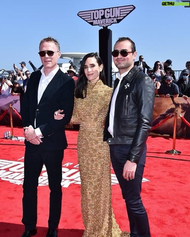 Paul Bettany - 103.3K Likes - Went to the movies last night with my Son and the Mrs @jennifer.connelly who you should follow - sheās more fun than me. #topgunmaverick