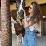 Paula Fernandes Instagram - Aquele chamego antes da cavalgada! 🐴🤎