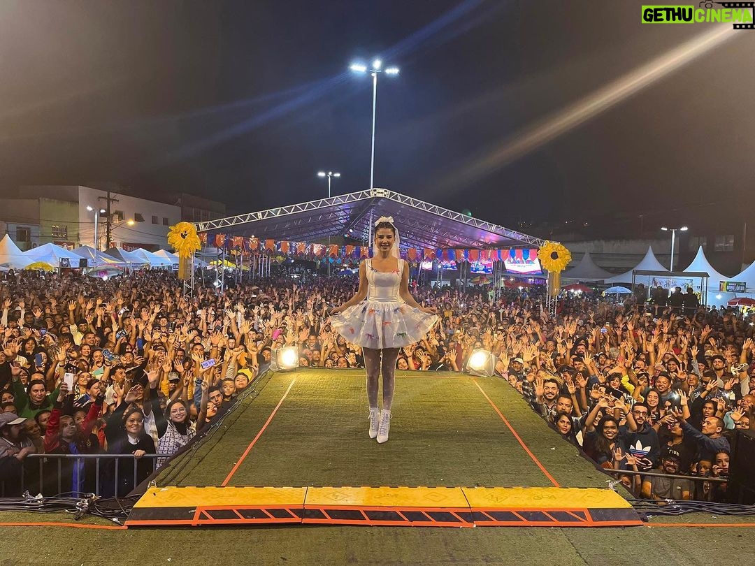 Paula Fernandes Instagram - De noiva em Itoror贸/BA 馃懓馃徎馃拲 Itoror贸, Bahia, Brazil