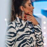 Paula Fernandes Instagram - Detalhes 🤍🖤 11:11 ✨
