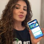 Paula Fernandes Instagram - Estou aqui, vestida a caráter para divulgar um spoiler: em breve os jogadores da @20BetBrasil terão uma surpresa. 💙 E você? Tá esperando o que? Faça já o seu cadastro com o meu link da 20Bet (nos destaques) e comece hoje a jogar!