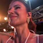 Paula Fernandes Instagram – Eu soltinha igual arroz bão no trio do @bellmarques 😌