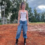 Paula Fernandes Instagram - Que dia especial na TERRA! 🧡 Gravação de um projeto lindo que a @paulamattosoficial preparou com muito carinho e dedicação. Em breve, mais detalhes! ✨ Gostaram do look? Terra