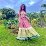 Paula Fernandes Instagram – Por onde for, floresça! 🌷🌸

Prontinha pro show corporativo de hoje. Gostaram do look? 💖