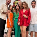 Paula Fernandes Instagram – Uma noite especial ao lado de quem me ama como sou e só deseja que eu seja feliz!
Feliz Natal á todos! 🎄🎁 Meu Coração