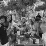 Paula Gonu Instagram - 1. esta semana al año con mis amigas es sagrada 2. no soy tan pesada pidiéndoles fotos cómo os pensáis 3. pero sí lo soy haciendo el imbécil 24/7 4. igual que ellas porque somos tontísimas 5. y nos gusta así 6. tontas yendo a cenar 7. y tontas volviendo de comer 8. muy tontas 9. pero mucho 10. y todas de acuerdo en este debate juntas desde hace más de 20 años y espero que para siempre, os quiero niñas🫶🏽 (falta Laia en las fotos porque estuvo malita muchos días)