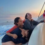 Paula Gonu Instagram – 1. esta semana al año con mis amigas es sagrada
2. no soy tan pesada pidiéndoles fotos cómo os pensáis
3. pero sí lo soy haciendo el imbécil 24/7
4. igual que ellas porque somos tontísimas
5. y nos gusta así 
6. tontas yendo a cenar
7. y tontas volviendo de comer 
8. muy tontas
9. pero mucho
10. y todas de acuerdo en este debate

juntas desde hace más de 20 años y espero que para siempre, os quiero niñas🫶🏽

(falta Laia en las fotos porque estuvo malita muchos días)