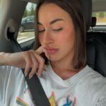 Paula Gonu Instagram - 1. en un hotelito de madrid comiéndome un poke horas antes de una noche especial 2. haciendo uso del ego de mi personaje apreciando mi nueva apariencia 3. pocas cosas mejores existen y si sabéis alguna nombradla 4. =2 5. hace unos minutos probándome cosas pa la velada el sábado 6. sigo pudiéndome hacer mi peinado favorito entonces todo está bien 7. =2 =4 8. =2 =4 = 7 9. el otro día volviendo un poco bebida a casa teniendo que bajar a la coco 10. yo soy esa amiga vuestra