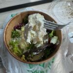 Paula Gonu Instagram - 1. ayer apurando el flash de la digital 2. la persona que me hizo esta foto que se pronuncie 3. mi comida el otro día en el tren yendo a madrid: rótula ay perdón rúcula, straciatella, berenjena asada y pesto 4. antes de ayer estrenando bolso y pantalones de una web que descubrí por ig y pensaba que sería estafa pero no 5. hace días en el tenis en madrid, cómo describíamos esto cuando no existía la palabra “postureo” 6. 🦉🦉🦉 7. otra de ayer en @moeyewear 8. abolso nuevo que 2 personas ya han confundido con un cabestrillo 9. en mi nueva era 👃🏼 10. @ que quién??