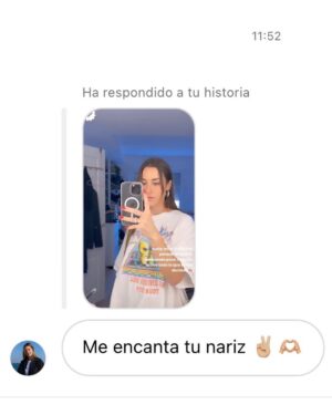Paula Gonu Instagram - 1. mi madre haciéndome fotos antes de entrar
2. aprovechando los últimos rayos de luz
3. la coquins usando la cola del vestido como cama y os he hecho caso, llevo los de la izquierda 
4. en el ascensor con la mami🫶🏽
5. mi cena de ayer porque no tenía nada más pero qué rica la hamburguesa de @heurafoods.es y los brocolinsssss
6. el vestido colgao de las cortinas porque no tengo plancha en casa
7. sin más el otro día antes de la queens
8 y 9. fotos de la mama 
10. a mí tb🥹🫶🏽