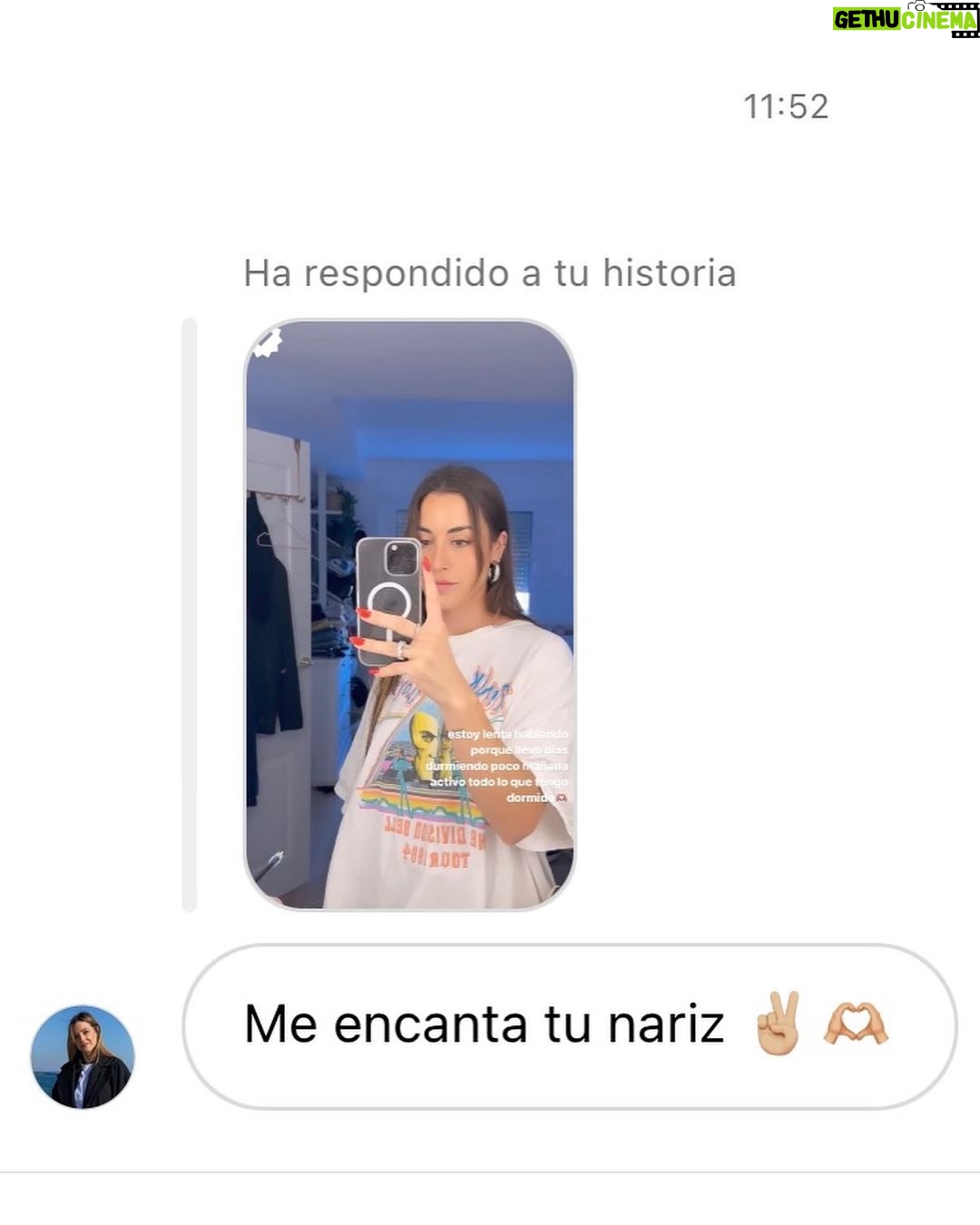 Paula Gonu - 121.6K Likes - 1. mi madre haciéndome fotos antes de entrar
2. aprovechando los últimos rayos de luz
3. la coquins usando la cola del vestido como cama y os he hecho caso, llevo los de la izquierda
4. en el ascensor con la mami🫶🏽
5. mi cena de ayer porque no tenía nada más pero qué rica la hamburguesa de @heurafoods.es y los brocolinsssss
6. el vestido colgao de las cortinas porque no tengo plancha en casa
7. sin más el otro día antes de la queens
8 y 9. fotos de la mama
10. a mí tb🥹🫶🏽