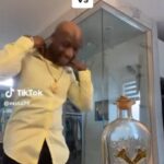 Paula Gonu Instagram - 1. recogiendo los frutos de las búlgaras poc a poc 2. estrenando camiseta ayer 3. inteligencia supongo 4. comentad 4 si queréis un post dedicado a la coco (su ojo en blanco xd) 5. siempre me acuerdo de que me molestan los pendientes y a vez en la cama, así que los voy coleccionando en la almohada de al lado 6. se ve que nos gustó la camiseta de la 2 7. el plato que más despierta mi dilema moral por ser uno de mis favoritos: pato pekin🫠 8. saber mucho te obliga a fingir a veces no??? 9. la foto que le pasé al @drblasgarcia para que vaya viendo el progreso 10. yo yo yo yo yo y literalmente yo