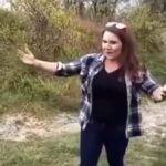 Paula Gonu Instagram - 1. quien adivine la sustancia del bote es porque lo ha hecho alguna vez 2. dais miedo cuando pedís eso mucho 3. camiseta nueva del bershkass 4. “espectaculares abdominales oblicuos” que solo se consiguen con la imagen 6 5. tuve que salir a comprar un segundo bote porque llené el primero en 3💦 6. mis abdominales oblicuos en realidad son comida 7. pPRRRrrraaaaa 8. en mi sitio favorito para cuidarme @backstagebcn os quiero 9. nos vemos así?? 10. la famosa ensalada de diosas, mañana os doy receta en tistos