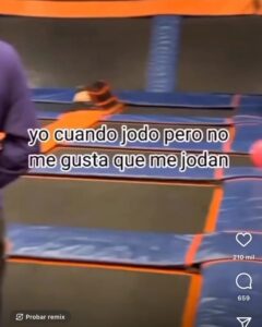 Paula Gonu Instagram - 1. ayer en el draft de la @queensleague haciendo el mejor equipo posible para que estéis orgullosos de ser de @jijantasfc 2. os hice caso y me dejé los esparadrapos (me los quité por la noche, os tengo que enseñar) 3. lo bueno de despertarme a las 6h es la luz de mi casa🥹 4. el número 3 es mi favorito y siempre aparece en los momentos importantes, ayer era uno de esos momentos🤸🏽‍♂️ 5. no pongo lo del 3 en el puesto 3 porque sería muy perfecto no? Y este es de relleno 6. literalmente así es el 87% de los casos según un estudio de una amiga mía 7. nada a describir pero aprovecho para deciros que veáis “mystick river” sale sean penn y es un peliculón (durillo) 8. 🥹🫶🏽 9. últimamente en mi top de personas por todo lo que me ayuda gràcies andreu 10. yo yo yo yo yo
