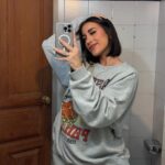 Paula Gonu Instagram - 0. tenéis vídeo en youtube con noticia no sé si buena o mala🥹🙏🏽💗 1-2. hace par de días pal estreno de berlín 3. par de horas después de 1-2 4. lo que me gusta el queso y lo mal que me sienta es proporcional 5. si necesitáis gymbro llamadme no sé nada pero os motivo 6. el risotto que hice ayer y cuya receta veréis pronto 7. desde el camino juan luis guerra vive en mi conducto auditivo 8. siempre ciclos ciclos ciclos 9. cómo me gusta madrid 10. el carabinero o rinoceronte que me comí en el vídeo de sezar blue que por cierto ya lo tenéis en su canal🫶🏽