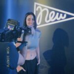 Paula Gonu Instagram – siempre fan de salir en bambas y pantalón ancho sobre todo si es pa ir a la inauguración de la new era de @elcorteingles 🫶🏽
