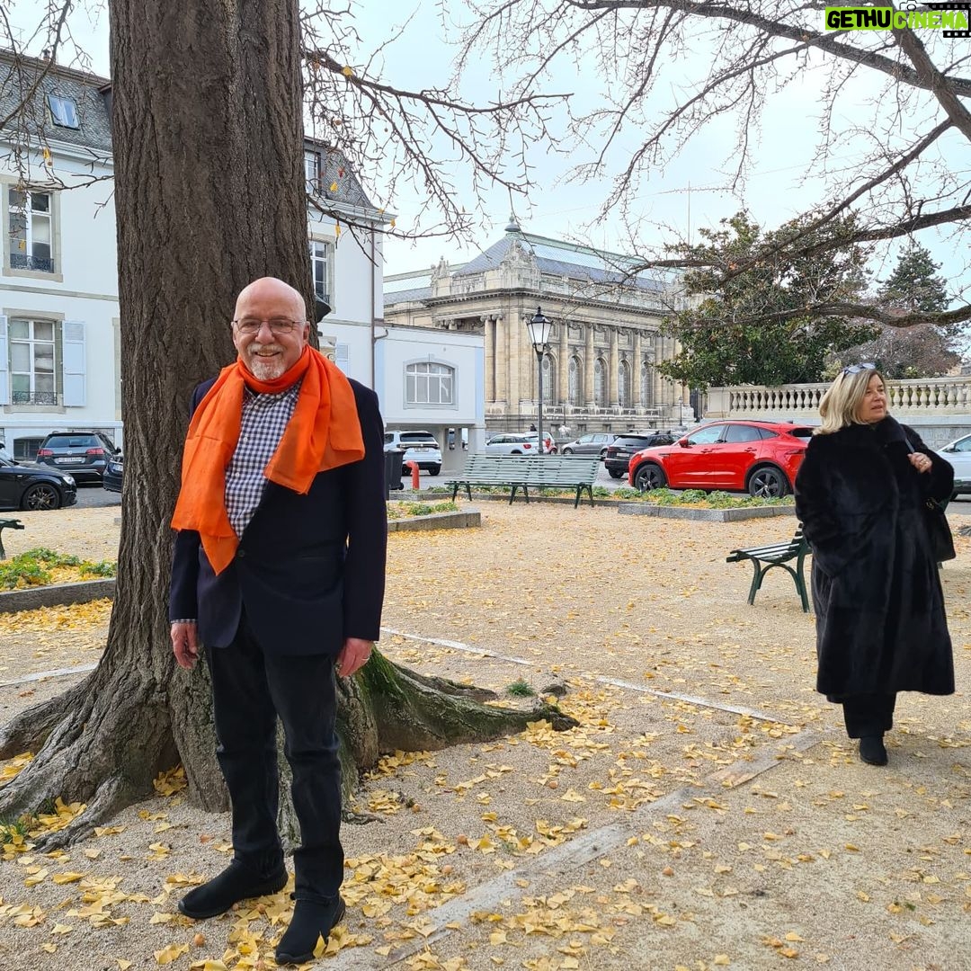 Paulo Coelho Instagram - Sweet Autumn! #dailywalk