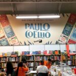 Paulo Coelho Instagram - Colombia hoy (gracias por la foto!) #filbo2023 ❤️ Bogota,Colombia
