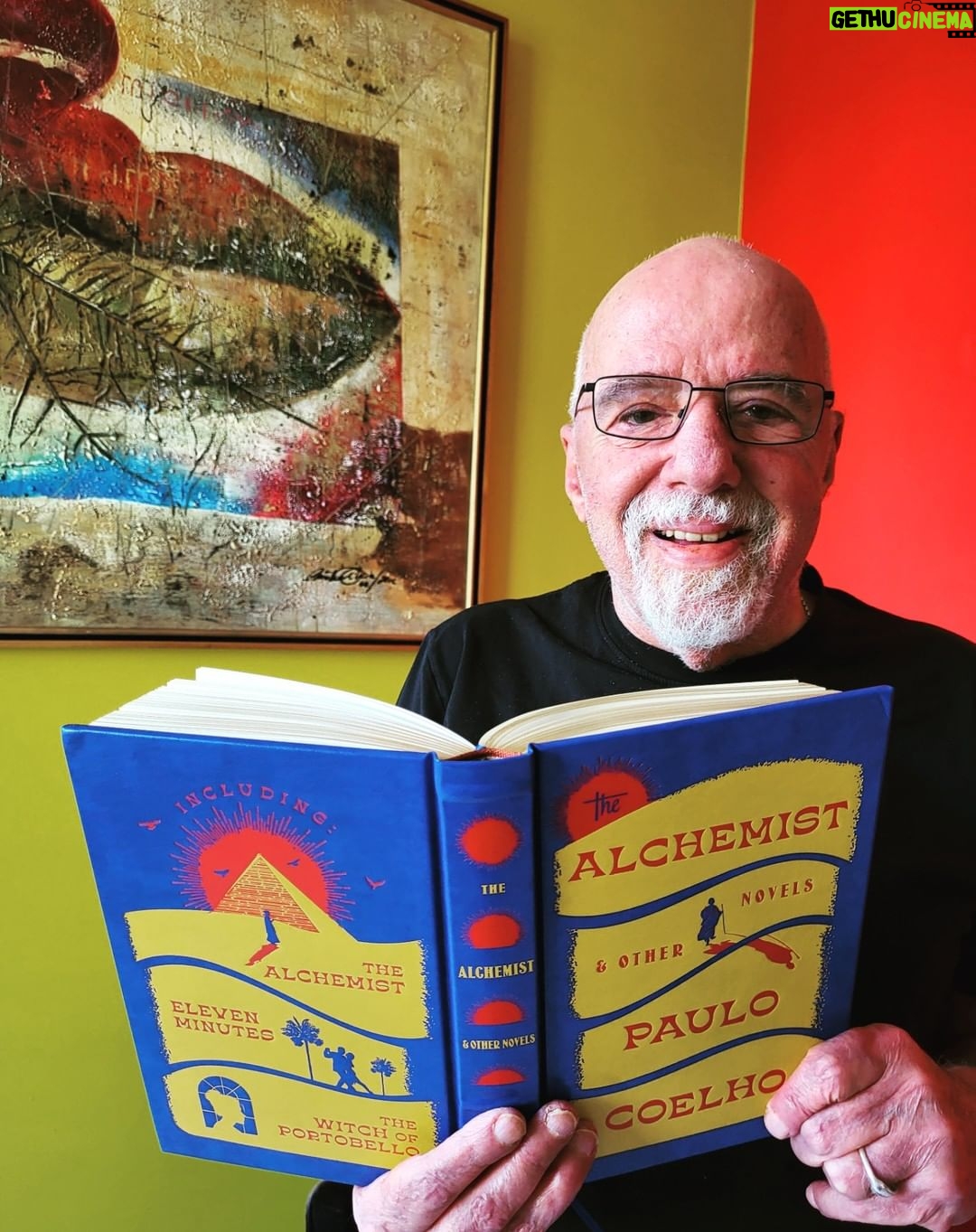 Paulo Coelho Instagram - Just arrived! Thank you @barnesandnoble #collectible limited edition #thealchemist #11minutes #thewitchofportobello