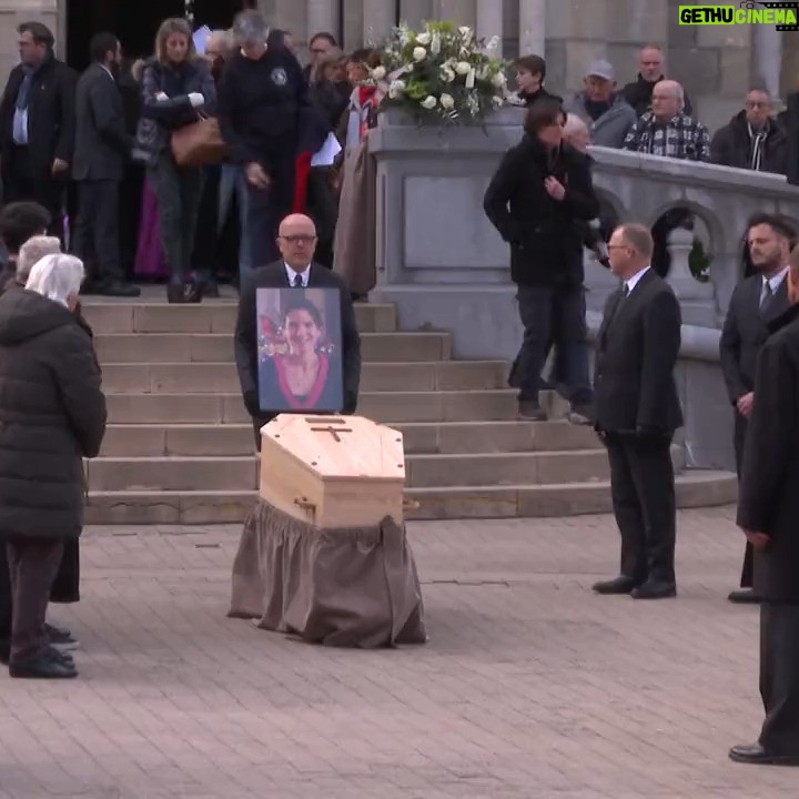 Paulo Coelho Instagram - The danced tribute of Agnes Lassalle's companion and her friends to the teacher, brutally murdered by an student, leaving the funeral ceremony (🎥 @ F3euskalherri