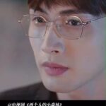 Paulo Coelho Instagram – The Drama is called #两个人的小森林/#ARomanceoftheLittleForest 

The main lead couple are both a book lover who destined to love e/o🥺❤️
The way they both love the same book (Alchemist), buy it from the same publishing company & used the barcode number for their home pw 🥰💕