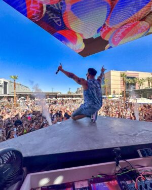 Pauly D. Instagram - God Bless Me It’s Summaaaaaa!!! @wetrepublic ☀️😎