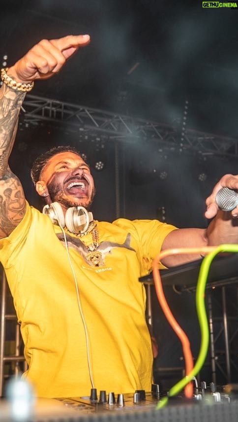 Pauly D. Instagram - Connecticut!!!! Iām Rocking The Biggest Cinco De Mayo party in Fairfield County, Friday May 5 in Stamford! Head Over To @cincolocofestival To See How To Win šļøšļøšļø
