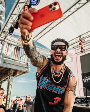 Pauly D. Instagram - Spring Break with @southerncomfort was Lit!! 🙌🙌 Can’t wait to do it again!! Yeahhh Buddy #ad21+ #sotasteful