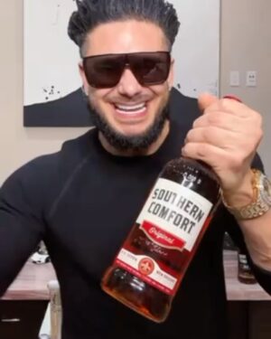 Pauly D. Instagram - #ad21+ Spring Break!! My friends and I over at @southerncomfort are looking to send you and a friend on a trip of a lifetime! Make sure to follow the instructions on this post to enter! Yeahhhh Buddy!! The contest will run until Thursday and winner will be announced Friday morning #SoTasteful #southerncomfort