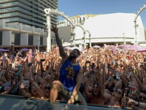 Pauly D. Instagram - Vegas Pool Parties = Next Level! 🙌🙌🙌 Comment Down Below If You Were There And Who’s Coming To The Next One ☀️😎