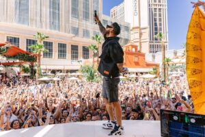 Pauly D. Instagram - Las Vegas THIS SATURDAY 3/25 Kick Off Pool Season With Me @taobeach 🏖️👙🩳