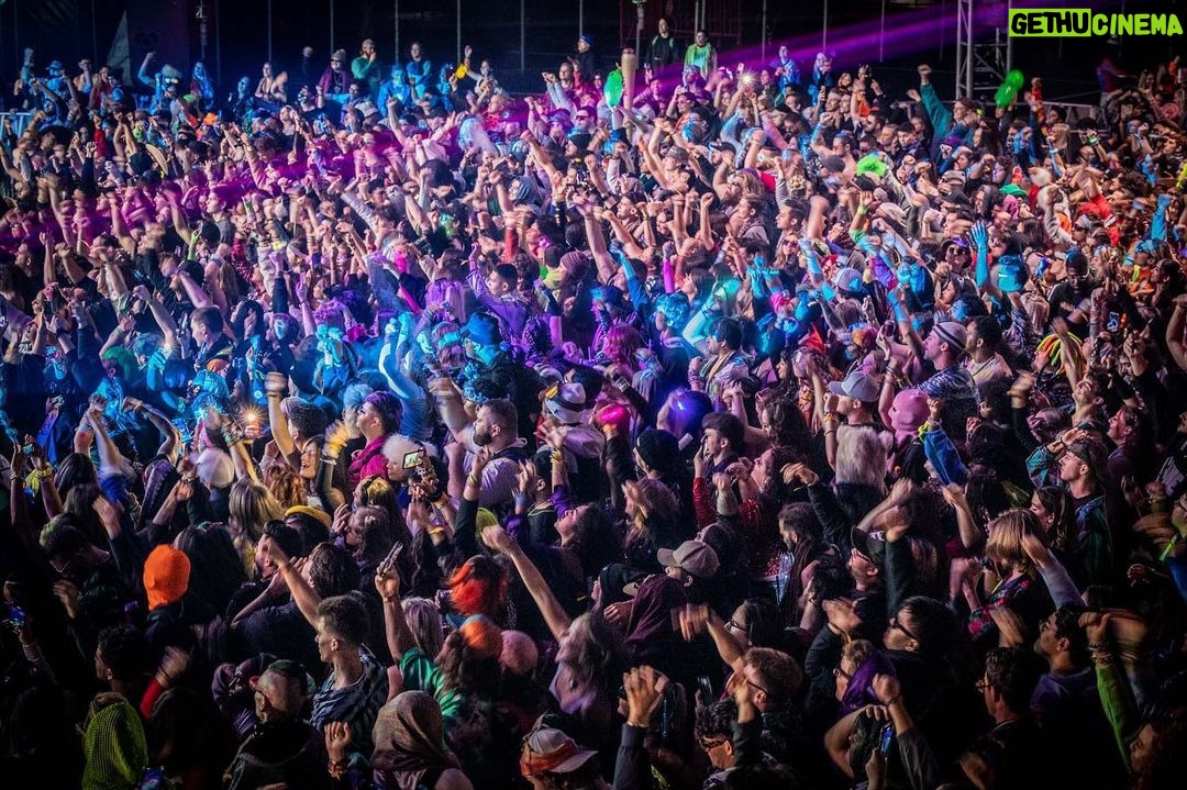 Pauly D. Instagram - D J P A U L Y D π€ Need I say more. I actually never had photographed or seen one his sets before but it was a fun treat at @decadencearizona to get a lil crazy w the Jersey shore legend π€ͺππΈ Phoenix Raceway