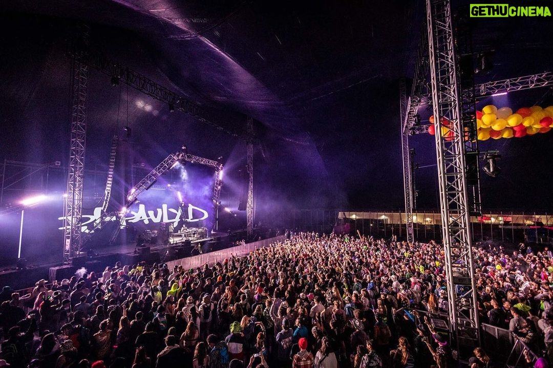 Pauly D. Instagram - D J P A U L Y D π€ Need I say more. I actually never had photographed or seen one his sets before but it was a fun treat at @decadencearizona to get a lil crazy w the Jersey shore legend π€ͺππΈ Phoenix Raceway