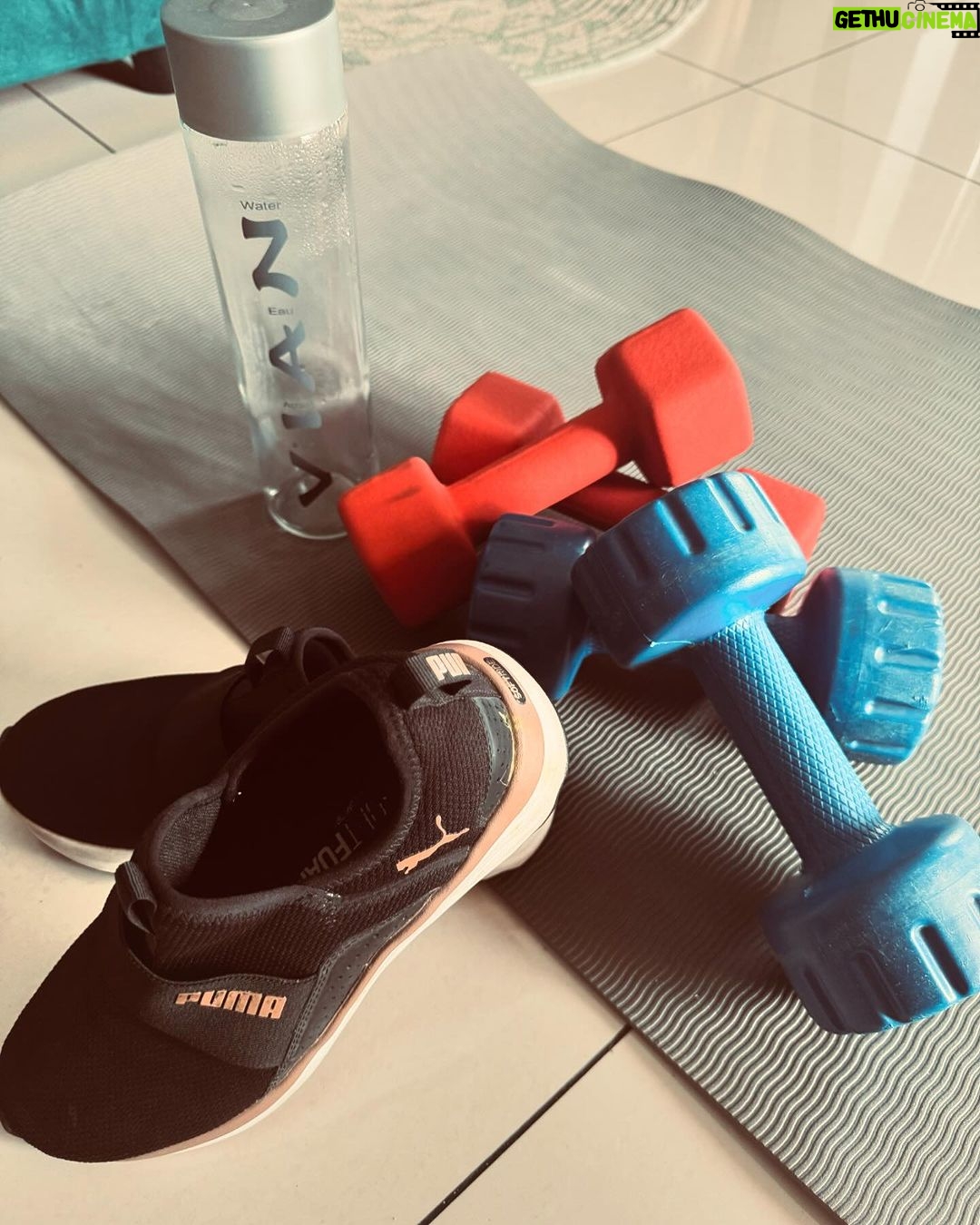 Pavani Reddy Instagram - And my serious fitness journey begins here, after two years of break by Mr torture @amir__ads ππ¬π¬π #coachrules #nojunk #noparties #π©π© #nolatenightfriends #healthyfood #healthylifestyle #strictdiets #sleepontime #wakeupontime #drinkmorewater #mmm