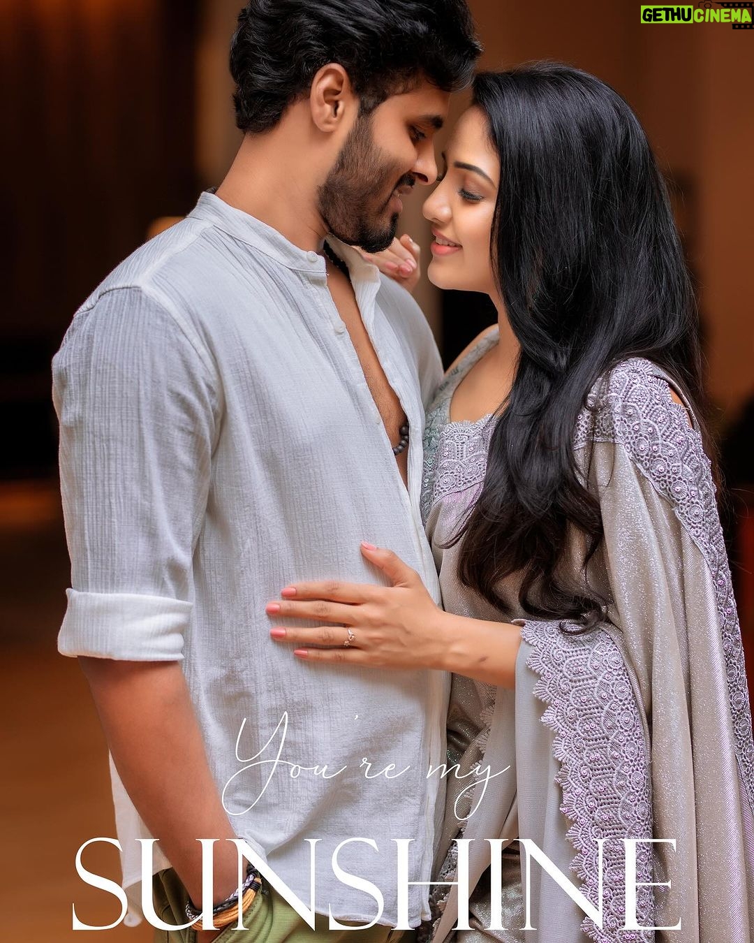 Pavani Reddy Instagram - My everything #pavmir #❤️ @nr_bridal_ @magicmomentsphotography4u @creativesolutions.lk @joyglorious_bridal_jewellery