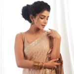 Pavithra Lakshmi Instagram - 🌟 Shot by: @en.nizharpadam Stylist: @keerthysampath Makeup: @imaikkaa_by_nivi Hairdo: @srijamohan_artistry Makeup Assistant: @@swapna.balaji.18 Saree: @bhumikagrover Earrring: @divasmantra
