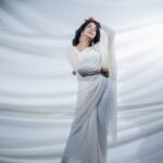 Pavithra Lakshmi Instagram - All that is dreamy comes in All shades white🤍 styled by: @ishwaryaalaguvel photographer: @murlee_photography makeup & hair: @kaviyaartistry_off @sweh_artistry saree & blouse: @niga_designers earrings: @rang_akankshanegi Footwear @septembershoes Photography team @_xavierphotography_ @vbee_in @__x.aj.x__ @gowsigun_hlb
