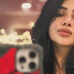 Pavithra Lakshmi Instagram - Mirror mirror on the wall, take a selfie and that is all❤️🫶🏻🙌