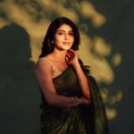 Pavithra Lakshmi Instagram - Randomly finishing up the grid❤️ And oh yeah, the lyrics you listen was by, yours truthfully me🤍🫰 Shot and edited @arungnanavel & team Wearing @tamarachennai Mua @ratnamakeupartist Hair @mahi_hairdo
