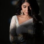 Pavithra Lakshmi Instagram - What a feel it is to be making videos for the lines you wrote🤍 Yass, my second song as a lyricist is out now. Please go check out #unnaienni on Youtube if you haven't already. The song and the visuals are a treat all together ❤️ An @adithyark.music single ♥️ft @kerynroy 🤍🤍you both looked like dream in the song♥️🫶 Directed by @nfornavaneet Dop @m_ano.j Edited by @thirumalai_ramachandran Look courtesy Styled by @ishwaryaalaguvel Photography @murlee_photography Makeup and hair @kaviyaartistry_off Outfit @niga_designers Jewelry @rang_akankshanegi