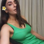Pavitra Punia Instagram - Not a very flower baby but this tiny bud looks cool 🌼