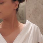 Pavitra Punia Instagram - 🎵☕️ #paviraapuniya #pavitraa #grwm #makeup #fresh Should I do more of makeup videos 📹