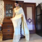 Pavitra Punia Instagram – This saree has my heart ❤️ 

Thank you @zalfrombenaras 
And Ankita  @connectedforfashion 

#pavitrapunia #pavitraa #pavitraapuniya