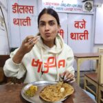 Pavitra Punia Instagram - See you all next year , bye 2023 Enroute shri mata vaishnodevi 🛕 Miss you so much daddy 🥹 be warm there in heavens it’s winter ❄️ time 🧣❤️ love you forever . Mummy misses you a lot. #pavitrapunia #pavitraa #pavitra #byebye2023