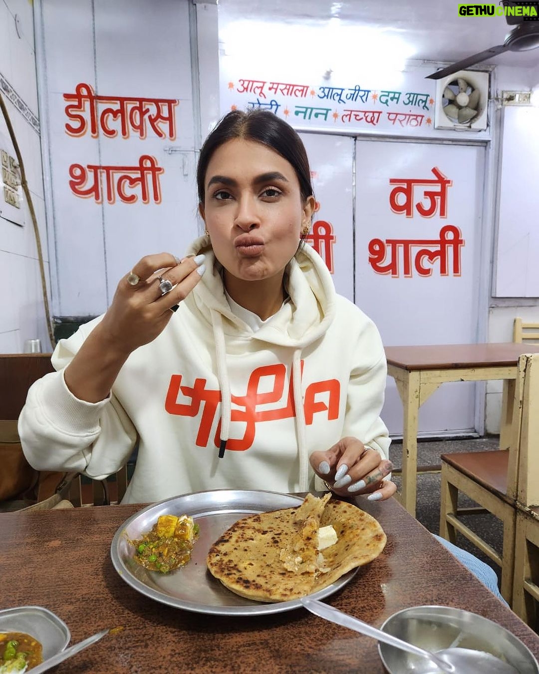 Pavitra Punia Instagram - See you all next year , bye 2023 Enroute shri mata vaishnodevi 🛕 Miss you so much daddy 🥹 be warm there in heavens it’s winter ❄️ time 🧣❤️ love you forever . Mummy misses you a lot. #pavitrapunia #pavitraa #pavitra #byebye2023