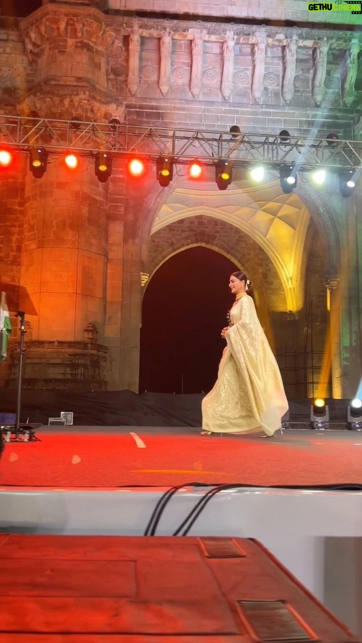 Pavitra Punia Instagram - It was a privilege to receive an award at the iconic monument “gateway of india” Yes you heard it right “fit diva of the year” award is what I am holding. Forever grateful ✨🫶🏻 & Always fit 💋 Wearing @zalfrombenaras PR @connectedforfashion Heels @stevemadden @stevemaddenindia Jewels @maejewellery H&M @pavitrapunia_ (shoutout to me) Watch @casio.india Here’s to “world digital detox day” 10 December Special thanks to 👏 @piyushjaiiswaal @world_digital_detox_day #pavitrapunia #fashion #fitness #style #awardsnight #worlddigitaldetoxday2023