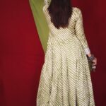 Pavitra Punia Instagram - So this season indian wear will be done in next few days post. Series 1 Wearing @colourfulthreads.in PR @issavibe_pr Hairclips @saar_beauty Hair @hairstylist.julie Jewels - straight from my closet. Heels - straight from my closet. #pavitraa #pavitrapunia