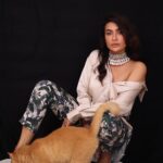 Pavitra Punia Instagram - Some me time at home 🏡 with team just to pamper myself. 🎀 Wearing @chiquestudio 🌳 🍃 Necklace @amamajewels 💎 Heels @gianvitorossi 👠 Hairstyling @hairstylist.julie Makeup @pavitrapunia_ (it’s me hi) As naresh @neelsannaresh is unavailable 🤷🏻‍♀️ 📸 @shadank_photography #pavitrapunia #pavitraa